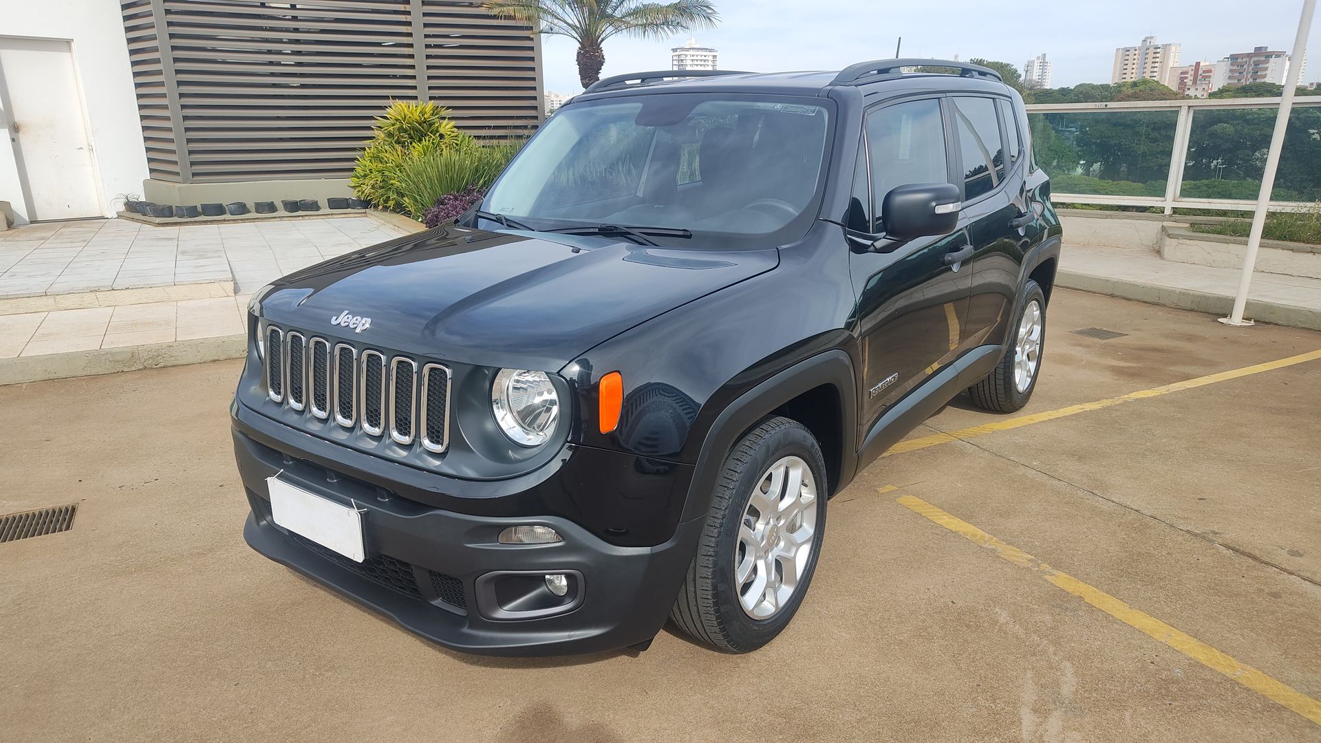 Renegade Sport 1.8 4x2 Flex 16V Mec.