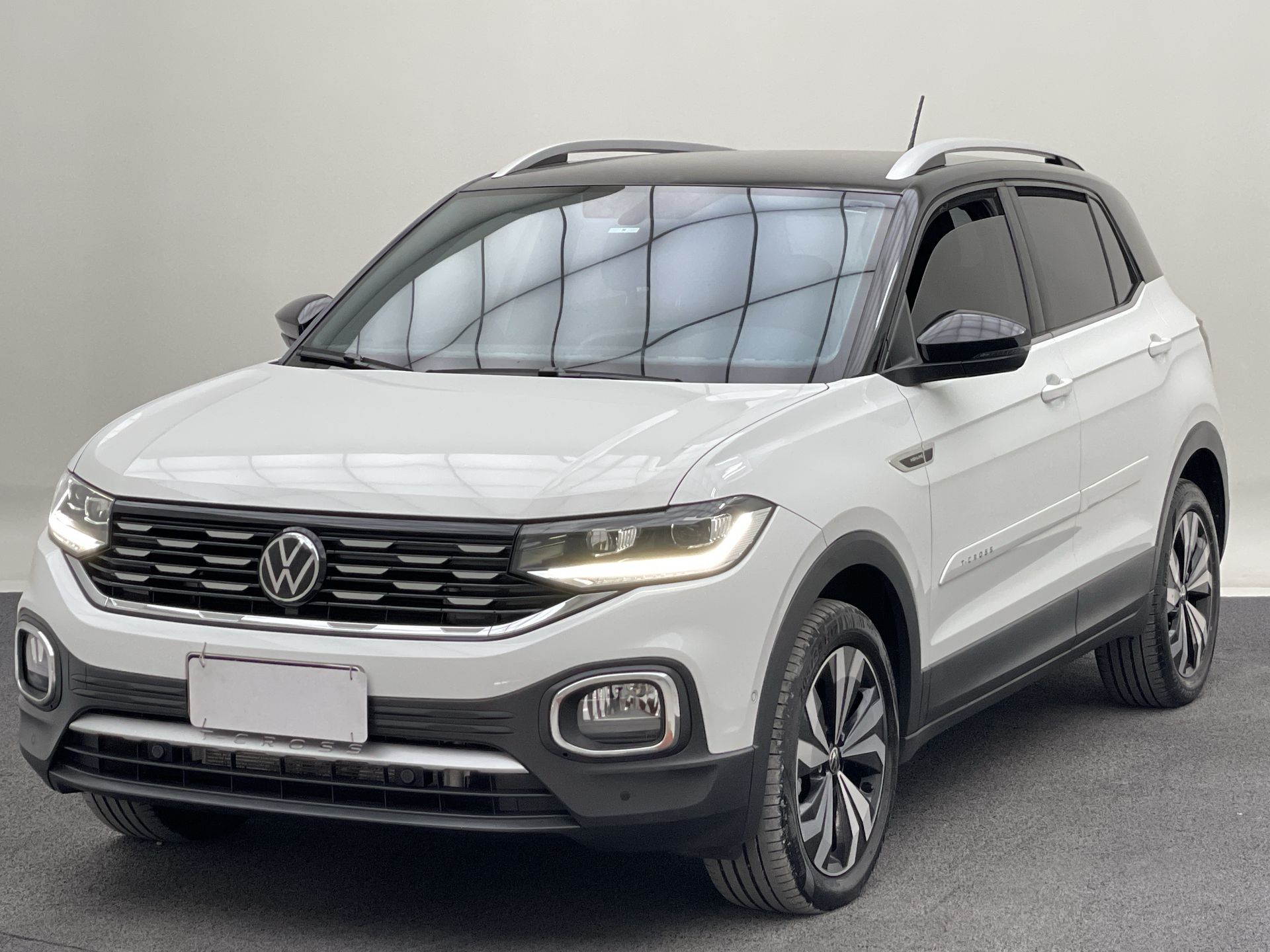 T-Cross Highline 1.4 TSI Flex 16V 5p Aut